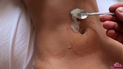 Deep Blowjob ແລະ passionate ຮ່ວມເພດໃກ້ຊິດ - ກິນເຊື້ອອະສຸຈິ